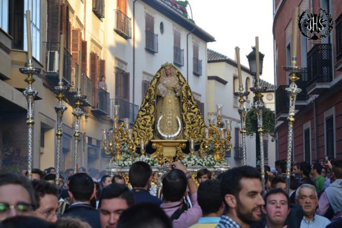 Cofradía Borriquilla Granada: PARTICIPACIÓN DE LA HERMANDAD EN LA CORONACIÓN CANÓNICA DE Mª STMA DE LA AMARGURA