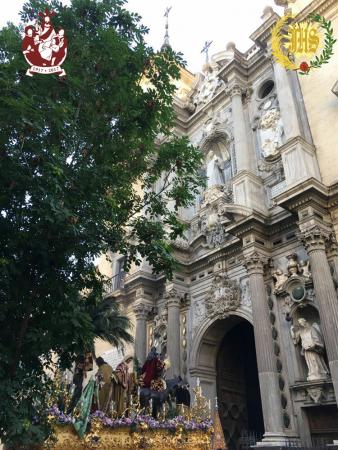 Cofradía Borriquilla Granada: JESÚS DE LA ENTRADA EN JERUSALÉN SALIÓ DESDE SU SEDE PARA BENDECIR A GRANADA EN EL AÑO DE SU CENTENARIO
