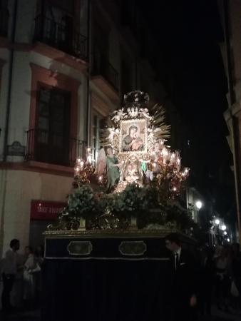 Cofradía Borriquilla Granada: PROCESIÓN DE LA VIRGEN DEL PERPETUO SOCORRO