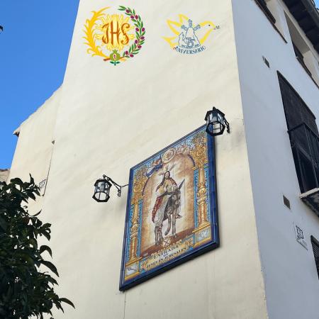 Cofradía Borriquilla Granada: BENDICIÓN DEL RETABLO CERÁMICO DE JESÚS EN LA ENTRADA EN JERUSALÉN POR 75 ANIVERSARIO FUNDACIONAL