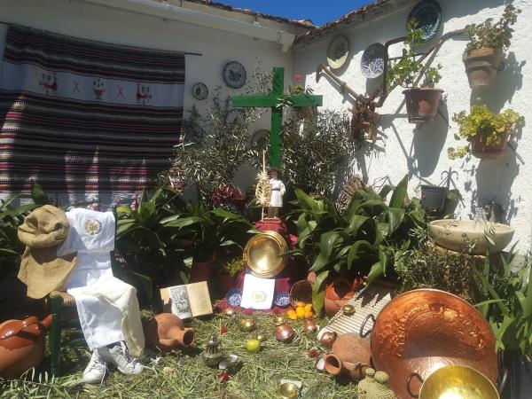 Cofradía Borriquilla Granada: #CRUZENCASA