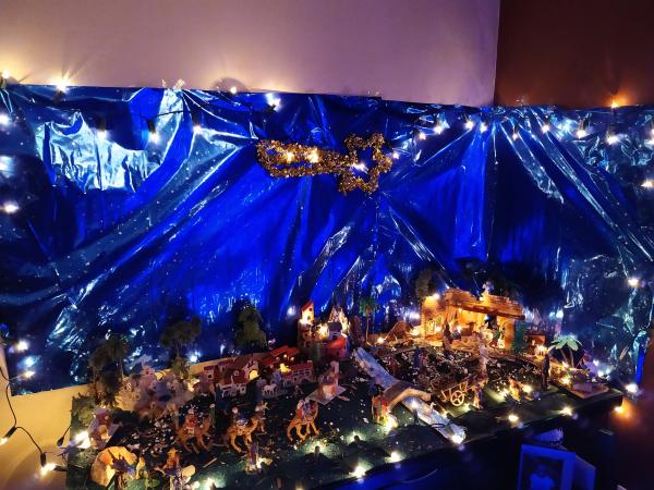 Cofradía Borriquilla Granada: BELENES PRESENTADOS AL CONCURSO FAMILIAR "BELÉN EN CASA"