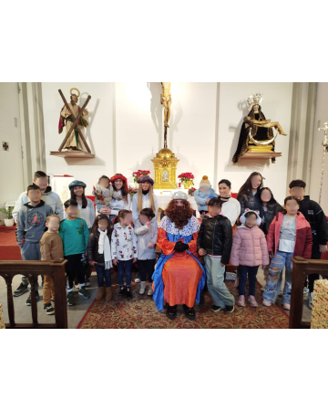 Cofradía Borriquilla Granada: EL REY GASPAR Y SUS PAJES HAN VISITADO SAN ANDRÉS