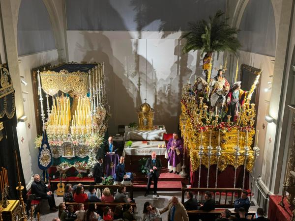 Cofradía Borriquilla Granada: IMPOSICIÓN DE MEDALLAS NUEVOS HERMAN@S 2024