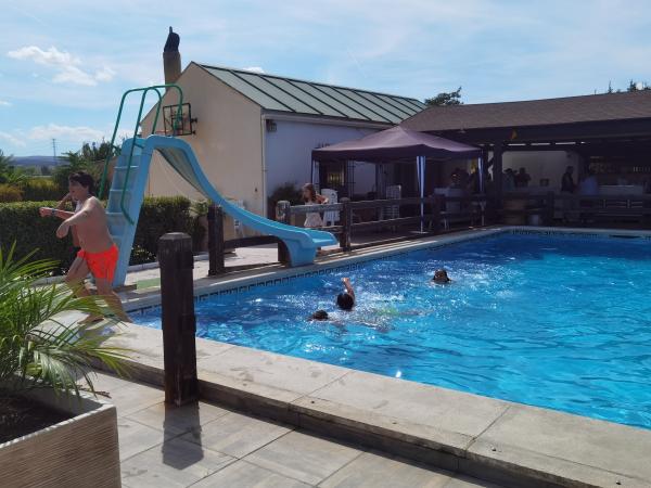 Cofradía Borriquilla Granada: III REENCUENTRO POST VACACIONAL