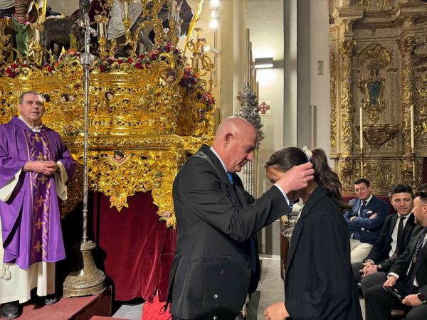Cofradía Borriquilla Granada: IMPOSICIÓN DE MEDALLAS NUEVOS HERMAN@S 2024
