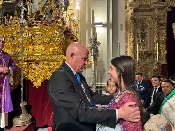 Cofradía Borriquilla Granada: IMPOSICIÓN DE MEDALLAS NUEVOS HERMAN@S 2024