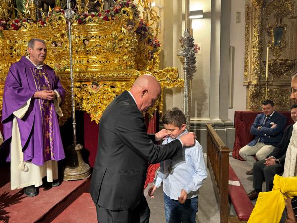 Cofradía Borriquilla Granada: IMPOSICIÓN DE MEDALLAS NUEVOS HERMAN@S 2024