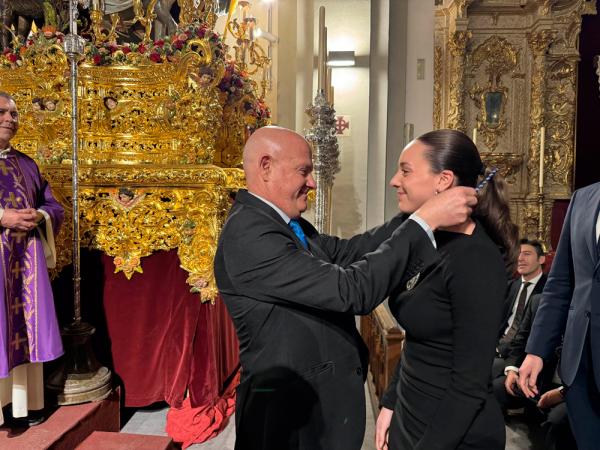 Cofradía Borriquilla Granada: IMPOSICIÓN DE MEDALLAS NUEVOS HERMAN@S 2024