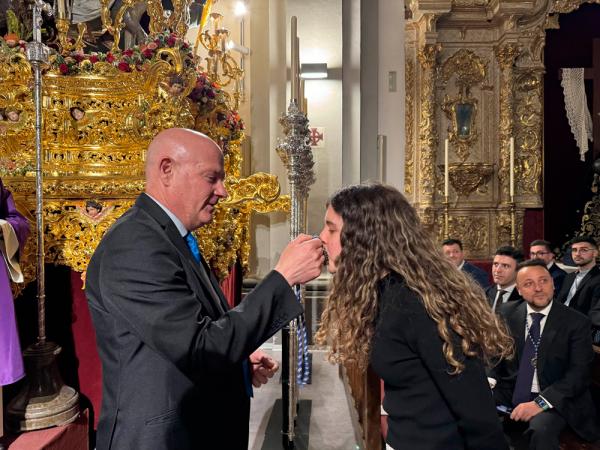 Cofradía Borriquilla Granada: IMPOSICIÓN DE MEDALLAS NUEVOS HERMAN@S 2024