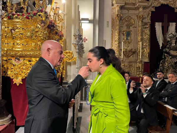 Cofradía Borriquilla Granada: IMPOSICIÓN DE MEDALLAS NUEVOS HERMAN@S 2024