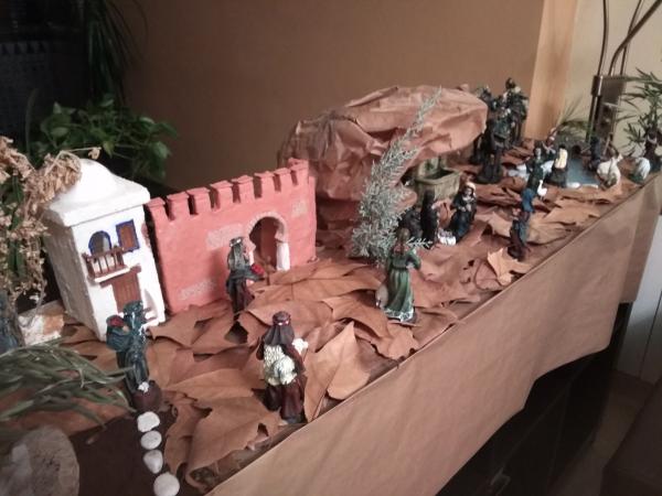 Cofradía Borriquilla Granada: BELENES PRESENTADOS AL CONCURSO FAMILIAR "BELÉN EN CASA"