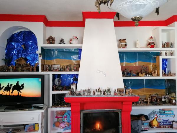 Cofradía Borriquilla Granada: BELENES PRESENTADOS AL CONCURSO FAMILIAR "BELÉN EN CASA"