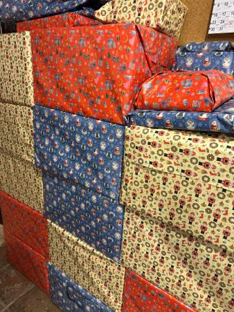 Cofradía Borriquilla Granada: EL REY GASPAR Y SUS PAJES HAN VISITADO SAN ANDRÉS