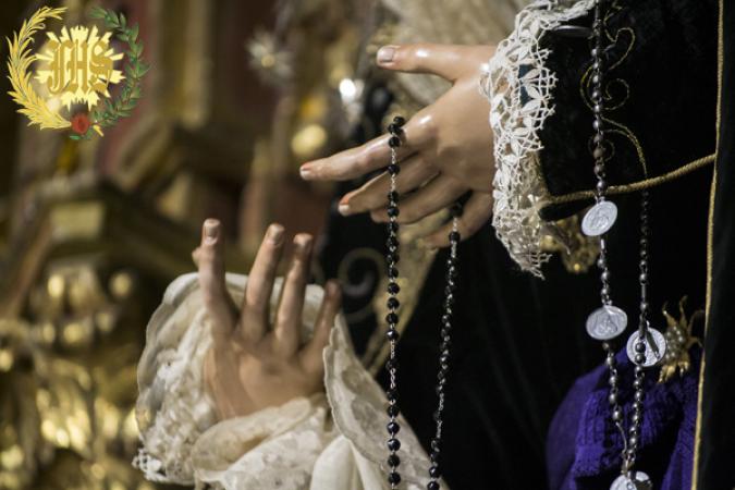 Cofradía Borriquilla Granada: NUESTRA SEÑORA DE LA PAZ EN EL MES DE LOS DIFUNTOS 2015