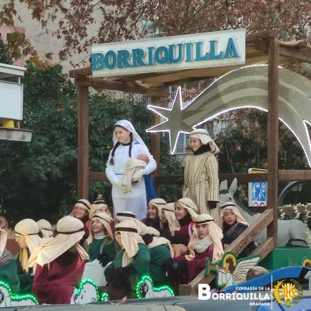 Cofradía Borriquilla Granada: SONRISAS, ILUSIÓN, ESPERANZA Y MUCHA ALEGRIA REPARTIMOS EN LA CARROZA DE LA BORRIQUILLA