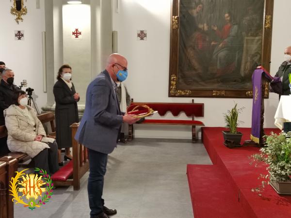 Cofradía Borriquilla Granada: PRESENTACIÓN Y BENDICIÓN DE LAS RIENDAS BORDADAS DONADAS POR UN GRUPO DE HERMANOS