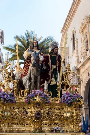Cofradía Borriquilla Granada: FESTIVIDAD DE SAN JUAN EVANGELISTA. PATRÓN DE LA JUVENTUD.