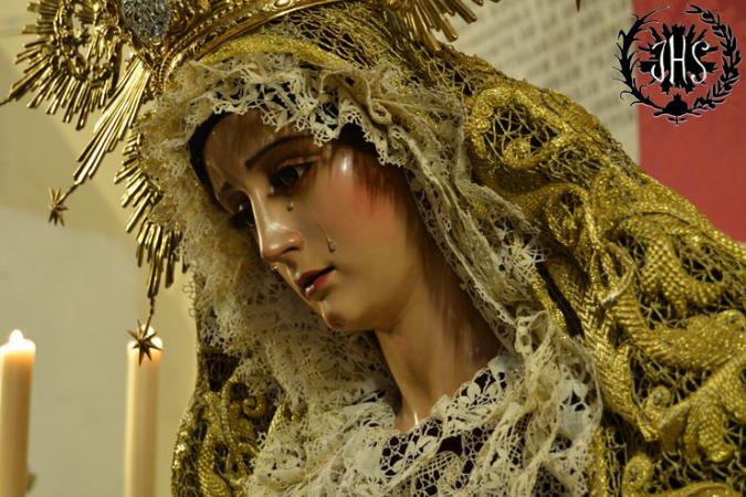 Cofradía Borriquilla Granada: DEVOTO BESAMANOS EN HONOR A NUESTRA SEÑORA DE LA PAZ EN SU FESTIVIDAD 2014