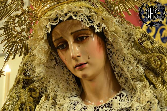 Cofradía Borriquilla Granada: DEVOTO BESAMANOS EN HONOR A NUESTRA SEÑORA DE LA PAZ EN SU FESTIVIDAD 2014