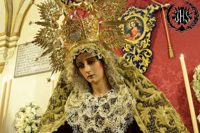 Cofradía Borriquilla Granada: DEVOTO BESAMANOS EN HONOR A NUESTRA SEÑORA DE LA PAZ EN SU FESTIVIDAD 2014