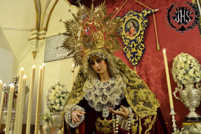 Cofradía Borriquilla Granada: DEVOTO BESAMANOS EN HONOR A NUESTRA SEÑORA DE LA PAZ EN SU FESTIVIDAD 2014