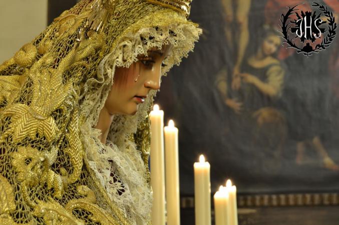 Cofradía Borriquilla Granada: DEVOTO BESAMANOS EN HONOR A NUESTRA SEÑORA DE LA PAZ EN SU FESTIVIDAD 2014