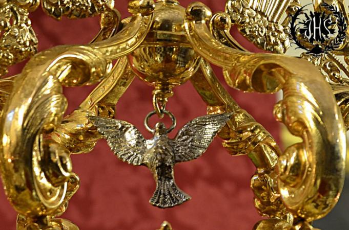 Cofradía Borriquilla Granada: DEVOTO BESAMANOS EN HONOR A NUESTRA SEÑORA DE LA PAZ EN SU FESTIVIDAD 2014
