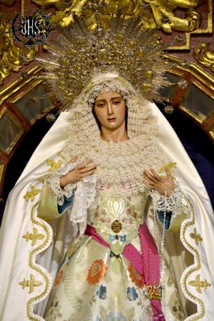 Cofradía Borriquilla Granada: NUESTRA SEÑORA DE LA PAZ EN TIEMPO DE GLORIA. AÑO 2015