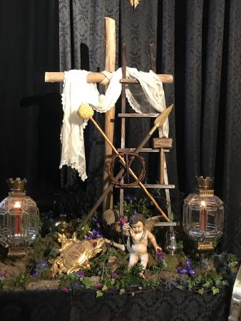 Cofradía Borriquilla Granada: CULTOS CUARESMALES AL SANTÍSIMO CRISTO DE LA SALUD