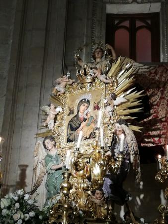 Cofradía Borriquilla Granada: PROCESIÓN DE LA VIRGEN DEL PERPETUO SOCORRO