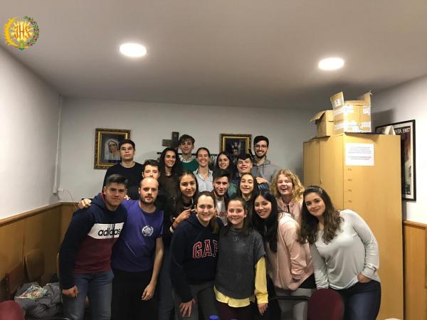 Cofradía Borriquilla Granada: REUNIÓN DEL GRUPO JOVEN: PRINCIPIO DE CURSO 