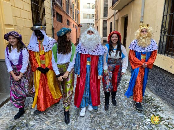 Cofradía Borriquilla Granada: ¡FELIZ DÍA DE LOS REYES MAGOS! GRACIAS POR TANTA SOLIDARIDAD