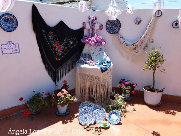Cofradía Borriquilla Granada: #CRUZENCASA