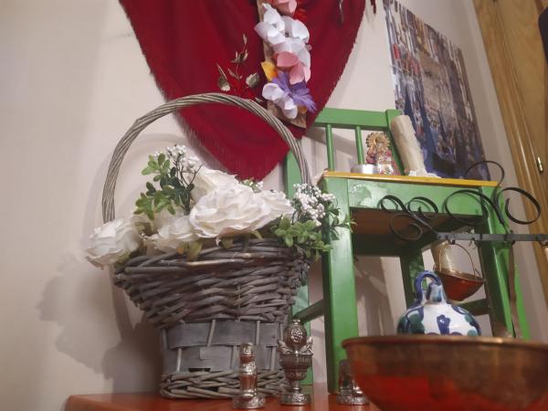 Cofradía Borriquilla Granada: #CRUZENCASA