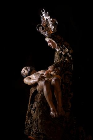 Cofradía Borriquilla Granada: TRASLADO DE NUESTRA SEÑORA DE LAS ANGUSTIAS A LA S.I. CATEDRAL CON MOTIVO DE “KERYGMA”