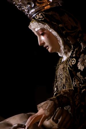 Cofradía Borriquilla Granada: TRASLADO DE NUESTRA SEÑORA DE LAS ANGUSTIAS A LA S.I. CATEDRAL CON MOTIVO DE “KERYGMA”