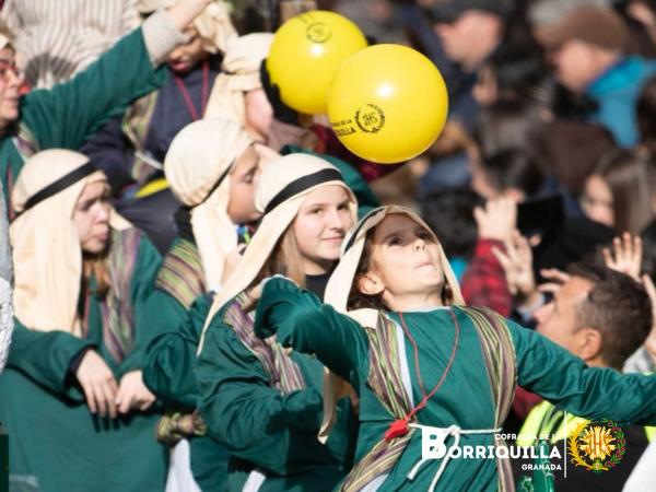 Cofradía Borriquilla Granada: FOTOS CARROZA ILUSIÓN  - CABALGATA 2026