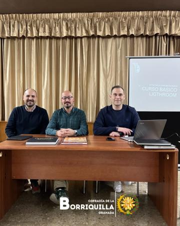 Cofradía Borriquilla Granada: II CURSO DE FOTOGRAFÍA COFRADE