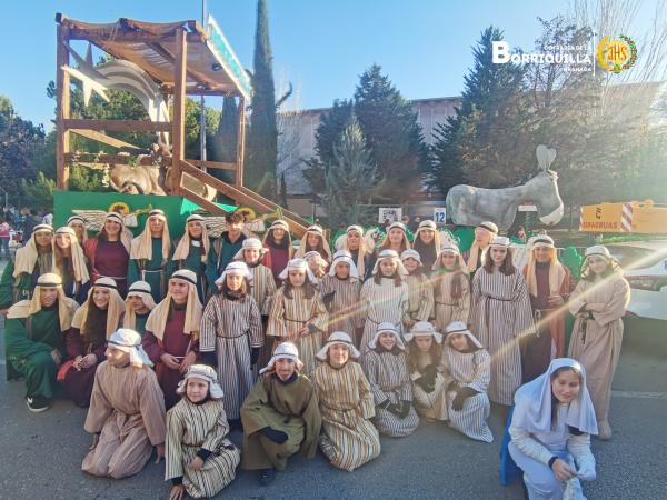 Cofradía Borriquilla Granada: “MUCHO MÁS QUE UNA CARROZA”. LA CARROZA DE LA BORRIQUILLA DESPRENDÍA ALEGRÍA, ILUSIÓN Y MUCHA ESPERANZA. 