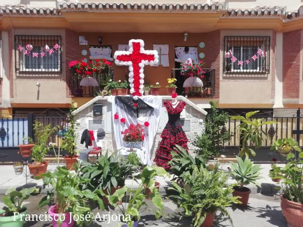 Cofradía Borriquilla Granada: #CRUZENCASA