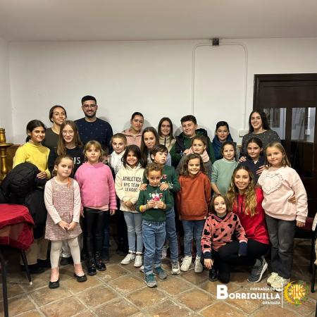Cofradía Borriquilla Granada: LOS MÁS PEQUES DE LA COFRADÍA HACEN HERMANDAD