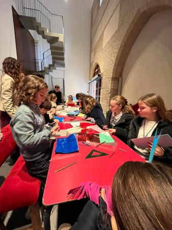 Cofradía Borriquilla Granada: La Cofradía celebra la Festividad de la Candelaria con una multitudinaria jornada protagonizada por los más pequeños