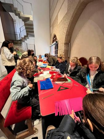 Cofradía Borriquilla Granada: La Cofradía celebra la Festividad de la Candelaria con una multitudinaria jornada protagonizada por los más pequeños