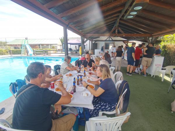 Cofradía Borriquilla Granada: ¡QUÉ BIEN LO HEMOS PASADO EN EL REENCUENTRO POST-VACACIONAL!