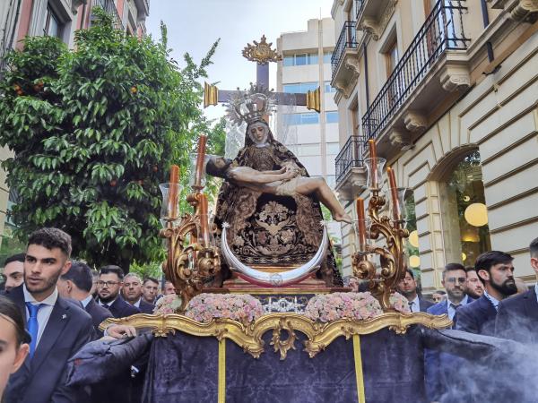 Cofradía Borriquilla Granada: TRASLADO DE LA VIRGEN DE LAS ANGUSTIAS DE SAN ANDRÉS A LA S.A.I. CATEDRAL POR KERYGMA