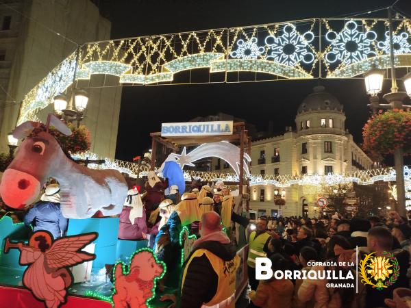 Cofradía Borriquilla Granada: LA CARROZA DE LA ILUSIÓN: UN 5 DE ENERO LLENO DE ALEGRÍA Y SOLIDARIDAD EN EL 2025