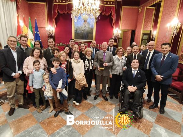 Cofradía Borriquilla Granada: RECOGIMOS EL PREMIO "DOMINGO SÁNCHEZ MESA"