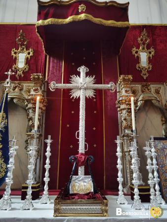 Cofradía Borriquilla Granada: SEGUIMOS ENRIQUECIENDO NUESTRO PATRIMONIO: MOLDURÓN, POTENCIAS Y CANDELERÍA