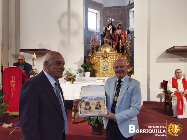 Cofradía Borriquilla Granada: La Cofradía celebra su Misa de Acción de Gracias y reconoce a los hermanos que cumplen 25 años de pertenencia